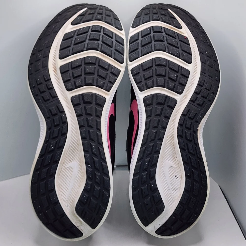 Nike Unisex-Child Star Runner 2 (PSV) Sneaker Size 5Y